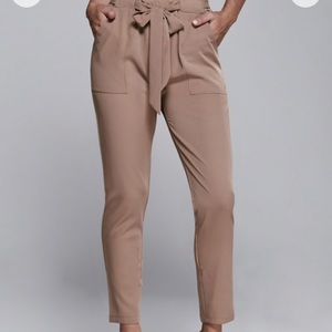 nwt belted ankle pants